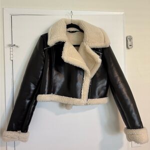 Shein Cropped Faux Leather Sherpa Jacket – Black & Cream Aviator Style – Size S